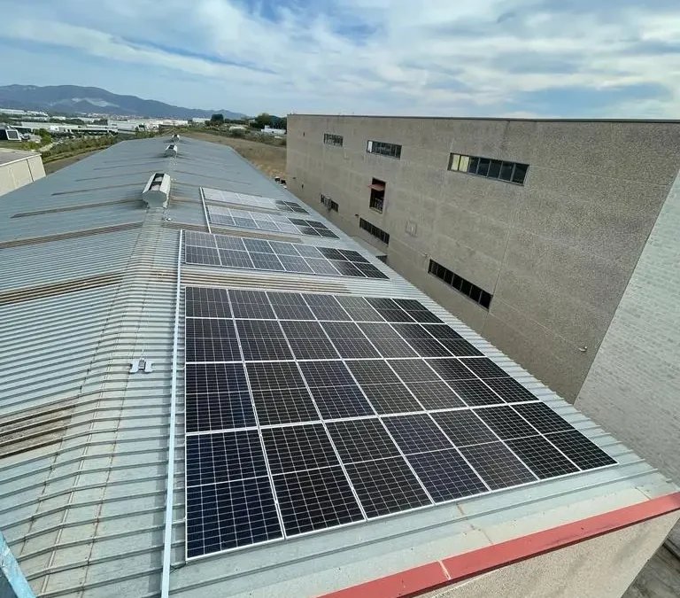 Instal·lació Solar a Polinyà per Maquireplast