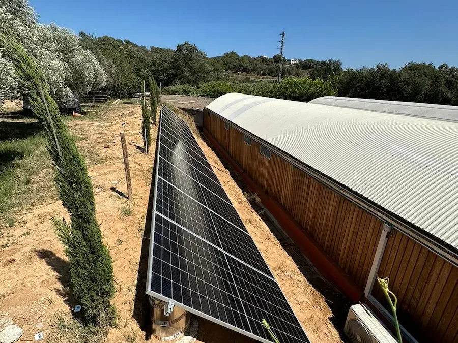 Instal·lació Fotovoltaica a Caldes de Montbui per a Miró Garden